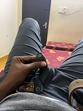 krishking1117 online show from 12-05-24, 09:06