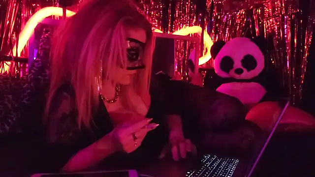 anonymouszN online show from 01-08-25, 08:29