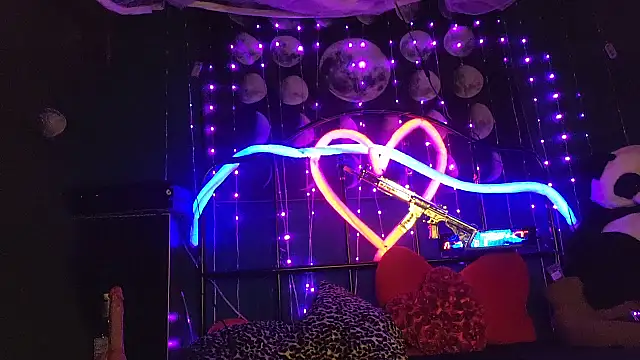 anonymouszN online show from 11-02-25, 09:06