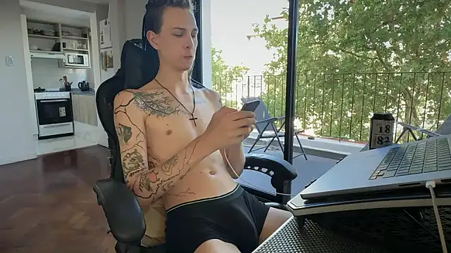 Den BlueXx online show from 03-18-26, 07:50