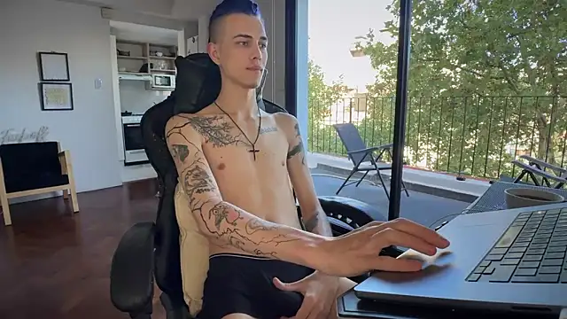 Den BlueXx online show from 04-04-26, 07:55