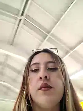 SarahXRusso online show from 12-22-24, 12:28