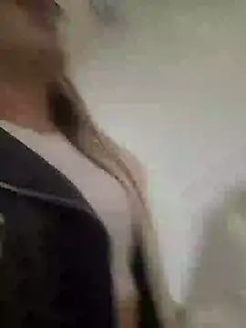 SarahXRusso online show from 01-30-25, 09:36