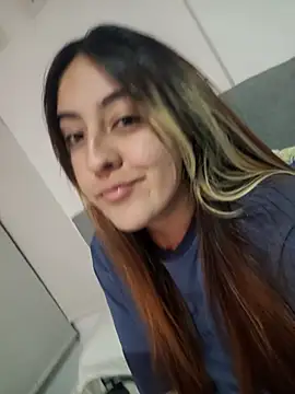 SarahXRusso online show from 02-05-25, 06:13