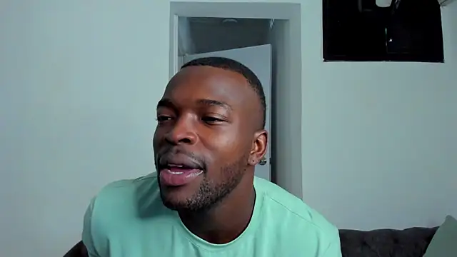 Snapshot of Dylan_Taylor chatting on 06-02-26, 12:07 Dylan Taylor online show from 06-02-26, 12:07