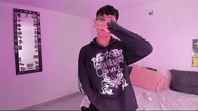 crushnier online show from 12-15-24, 08:25