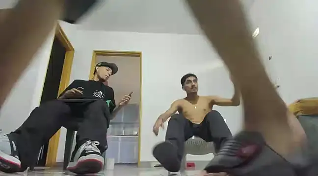 Snapshot of latin_bbc chatting on 01-17-25, 10:01 latin bbc online show from 01-17-25, 10:01