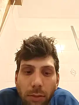 Snapshot of dariodario chatting on 01-31-25, 03:33 dariodario online show from 01-31-25, 03:33