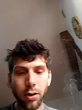 Snapshot of dariodario chatting on 02-02-25, 08:35 dariodario online show from 02-02-25, 08:35