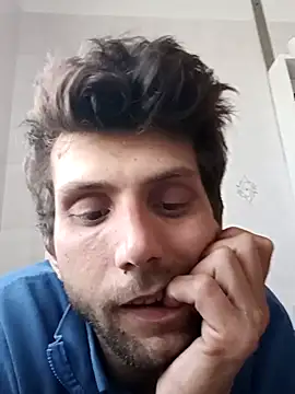 Snapshot of dariodario chatting on 03-10-25, 02:05 dariodario online show from 03-10-25, 02:05