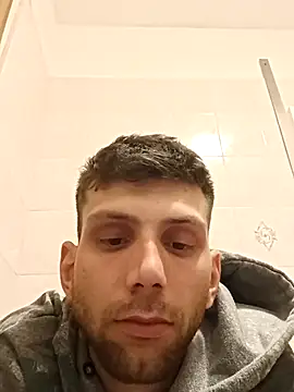 Snapshot of dariodario chatting on 03-22-25, 05:20 dariodario online show from 03-22-25, 05:20