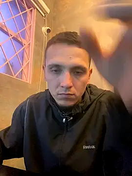 Snapshot of dann_torres chatting on 12-16-25, 07:52 dann torres online show from 12-16-25, 07:52