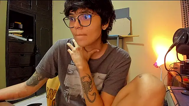 Snapshot of gooddess_isis chatting on 12-22-24, 06:39 gooddess isis online show from 12-22-24, 06:39