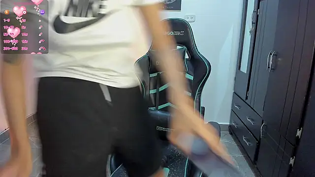 Snapshot of gooddess_isis chatting on 01-23-25, 07:43 gooddess isis online show from 01-23-25, 07:43