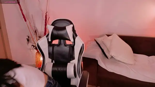 AnabelWolf online show from 03-26-26, 03:50