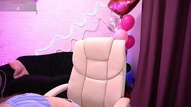 FoxyyKate online show from 02-16-26, 11:34