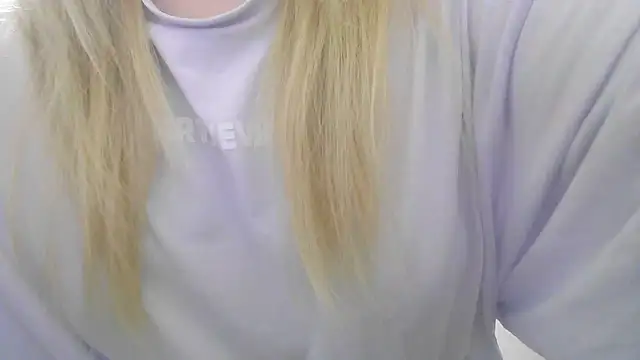 Snapshot of Remi_official chatting on 09-12-25, 10:26 Remi official online show from 09-12-25, 10:26