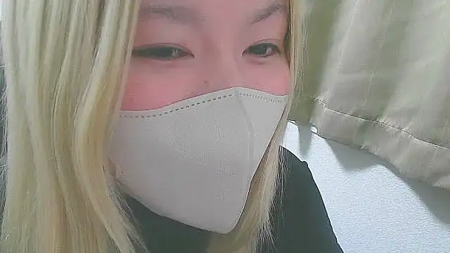 Snapshot of Remi_official chatting on 10-21-25, 07:58 Remi official online show from 10-21-25, 07:58