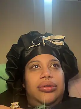 Snapshot of shyfr34k chatting on 01-24-25, 03:24 shyfr34k online show from 01-24-25, 03:24