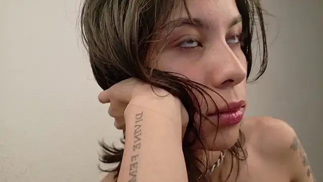 Snapshot of lia__Suummer chatting on 07-06-26, 11:07 lia Suummer online show from 07-06-26, 11:07