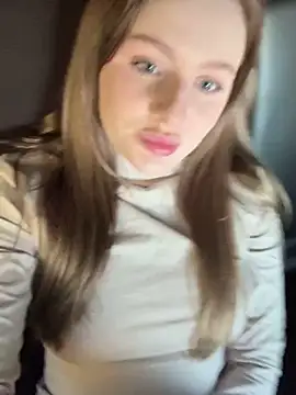 Snapshot of CaseyCumFace chatting on 12-18-24, 07:26 CaseyCumFace online show from 12-18-24, 07:26