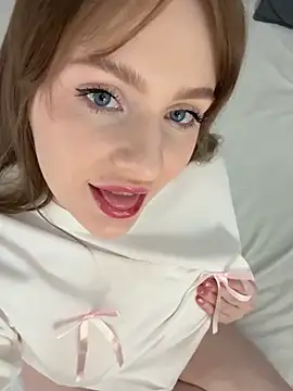 Snapshot of CaseyCumFace chatting on 01-01-25, 06:27 CaseyCumFace online show from 01-01-25, 06:27