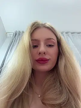 Snapshot of CaseyCumFace chatting on 06-26-26, 08:35 CaseyCumFace online show from 06-26-26, 08:35