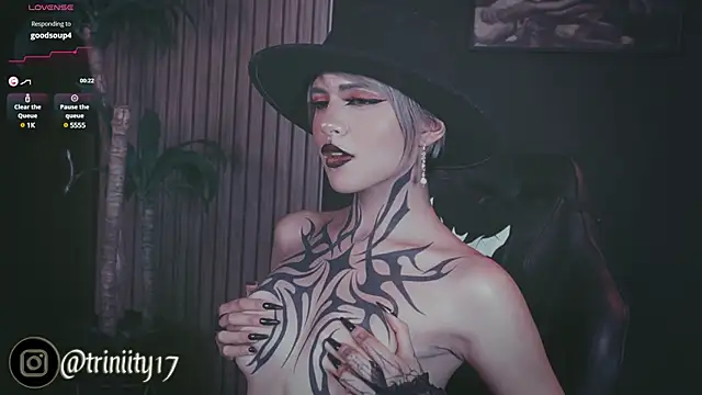 Snapshot of Trinity___s chatting on 02-07-25, 08:10 Trinity s online show from 02-07-25, 08:10