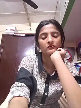 Snapshot of BabySlimmy10 chatting on 10-12-25, 10:09 BabySlimmy10 online show from 10-12-25, 10:09