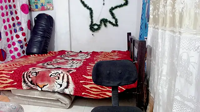 danilo302209 online show from 01-07-25, 10:52