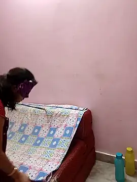 Snapshot of Cute-manisha chatting on 02-05-25, 02:19 Cute-manisha online show from 02-05-25, 02:19