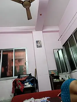 Snapshot of Cute-manisha chatting on 02-16-25, 01:25 Cute-manisha online show from 02-16-25, 01:25