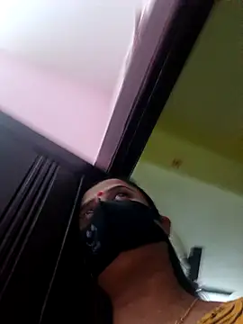 Snapshot of Cute-manisha chatting on 03-07-25, 03:28 Cute-manisha online show from 03-07-25, 03:28