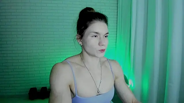 Snapshot of Lisa_Ray chatting on 09-20-25, 04:52 Lisa Ray online show from 09-20-25, 04:52