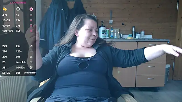 Snapshot of KasiaPrivat chatting on 02-16-25, 12:54 KasiaPrivat online show from 02-16-25, 12:54