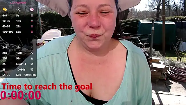 Snapshot of KasiaPrivat chatting on 03-08-25, 10:43 KasiaPrivat online show from 03-08-25, 10:43