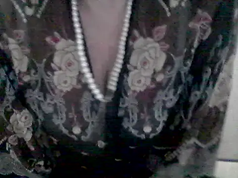 Snapshot of Lisa_Suzie chatting on 12-29-24, 02:10 Lisa Suzie online show from 12-29-24, 02:10