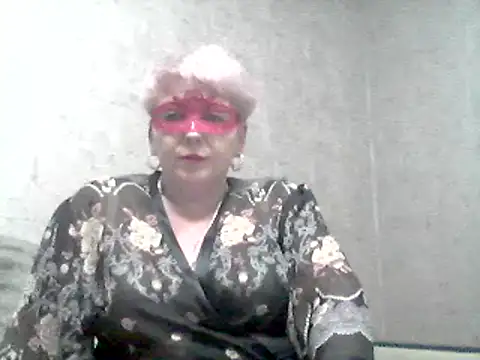 Snapshot of Lisa_Suzie chatting on 12-29-24, 06:49 Lisa Suzie online show from 12-29-24, 06:49