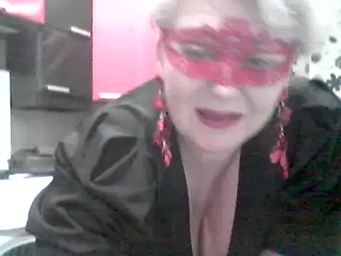 Snapshot of Lisa_Suzie chatting on 09-10-25, 07:14 Lisa Suzie online show from 09-10-25, 07:14