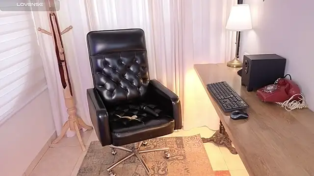 Pamela Johnsonn online show from 04-18-26, 07:58