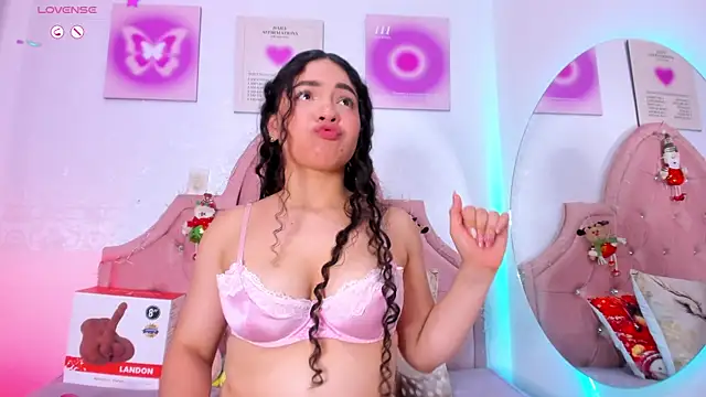 amandalee01 online show from 11-28-25, 07:49