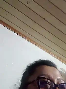 Snapshot of Darly_Gomez chatting on 01-09-25, 10:52 Darly Gomez online show from 01-09-25, 10:52