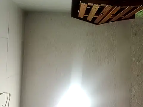 Snapshot of Darly_Gomez chatting on 02-15-25, 12:22 Darly Gomez online show from 02-15-25, 12:22