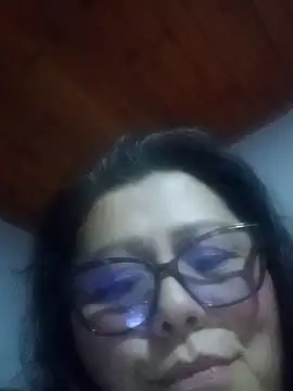 Snapshot of Darly_Gomez chatting on 03-18-25, 10:48 Darly Gomez online show from 03-18-25, 10:48