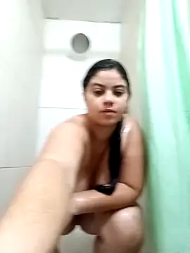Snapshot of Danyshhh chatting on 12-17-24, 06:53 Danyshhh online show from 12-17-24, 06:53