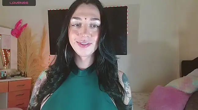 Snapshot of karla_zambrano chatting on 01-24-25, 12:20 karla zambrano online show from 01-24-25, 12:20