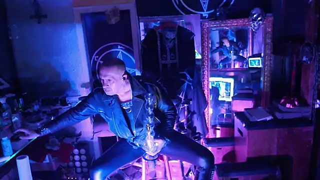 BULGEDEMON online show from 11-18-25, 05:17