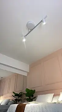 SHARONN     online show from 02-03-26, 07:13