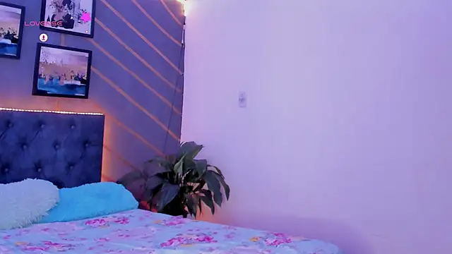 elafranco  online show from 12-15-24, 06:48