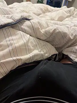 Snapshot of vannerr chatting on 12-23-25, 08:34 vannerr online show from 12-23-25, 08:34